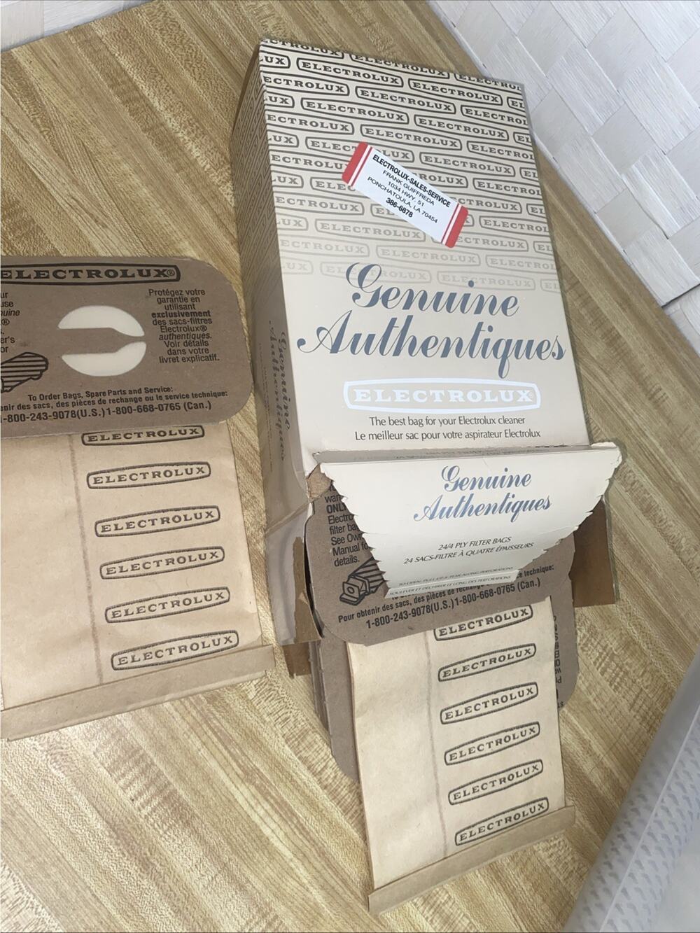 Vintage Box Genuine Electrolux Vacuum Cleaner 4-Ply Filter Bags 18 Bags New